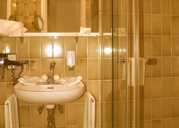 Al Porto 3* 아스꼬나