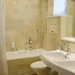 Al Porto Ασκόνα